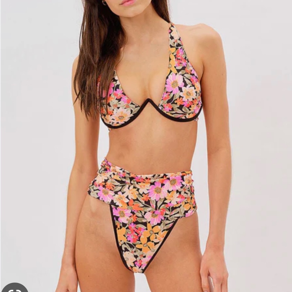 For Love and Lemons S Vienna Floral Underwire Top